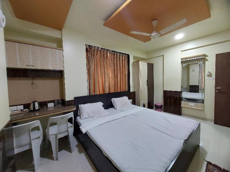 Super Hotel O Happy Homely Stay Near Pune Airport Khadki Exterior photo
